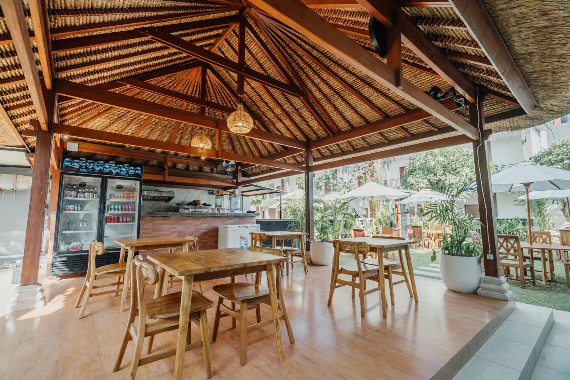 You Suite Seminyak Legian  Ngoại thất bức ảnh