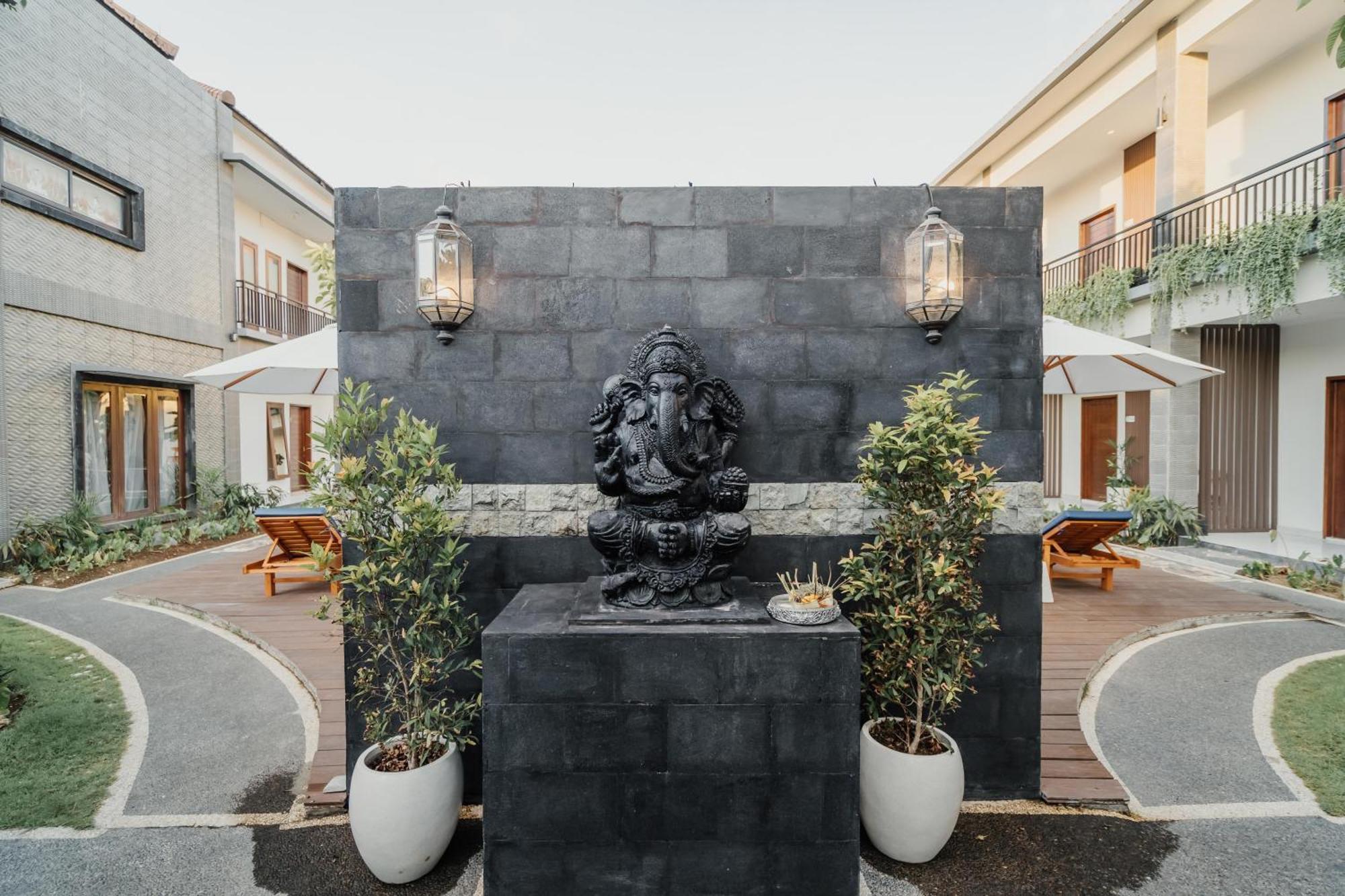 You Suite Seminyak Legian  Ngoại thất bức ảnh